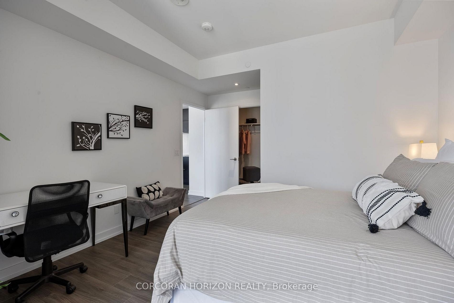 DOWNTOWN MODERN CHARM