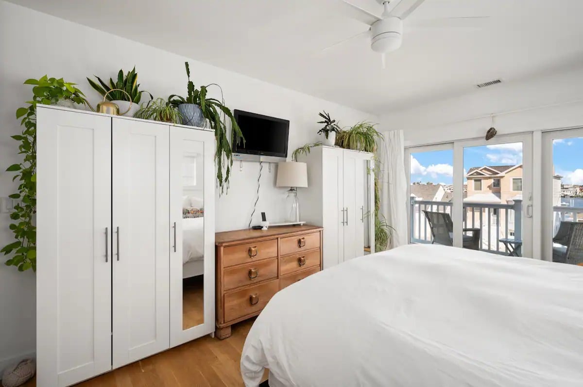 #38 Stunning Colonial