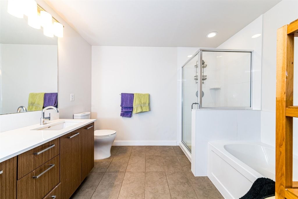 1177 Marine Dr, #311