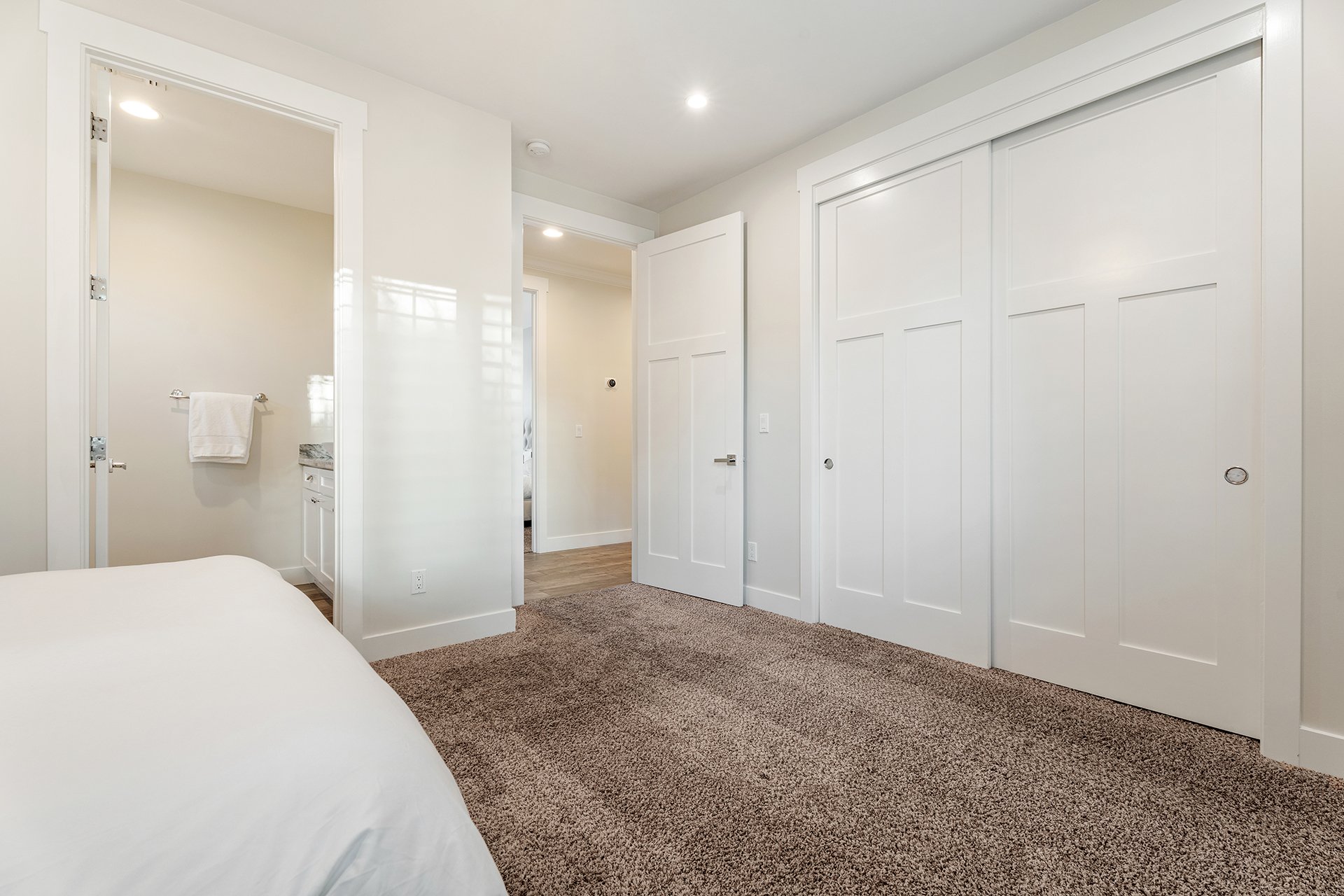 3401 N 34TH Place