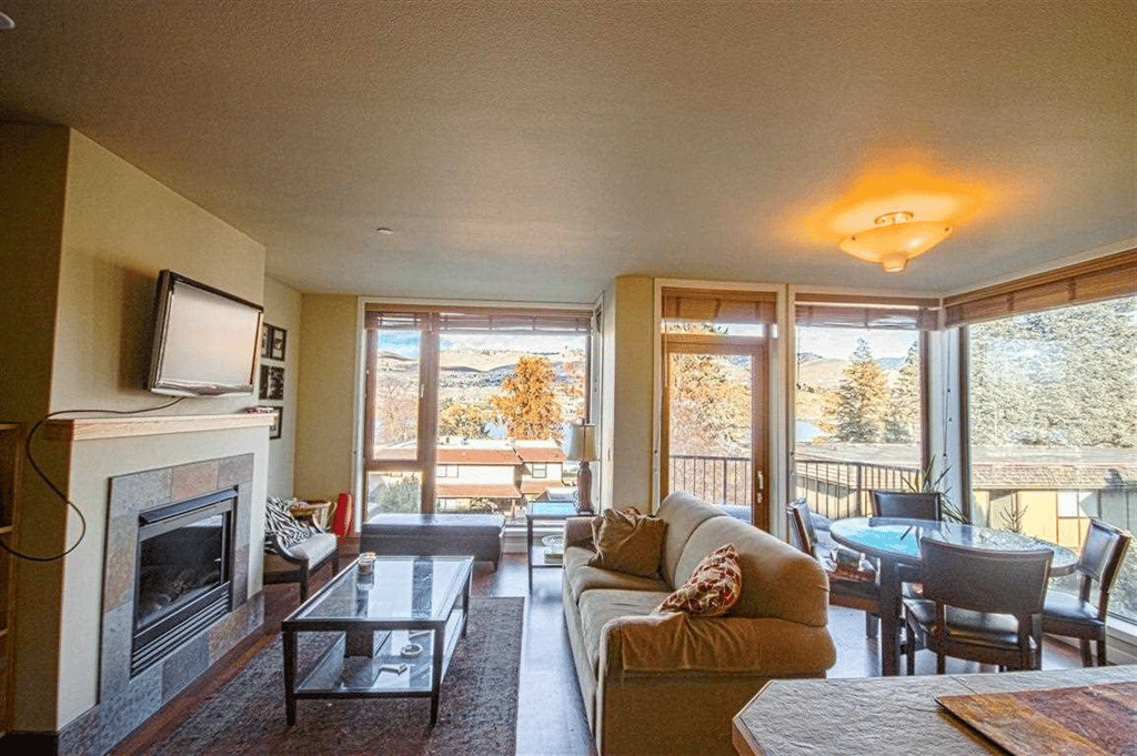 2220 W Woodin Ave., #408