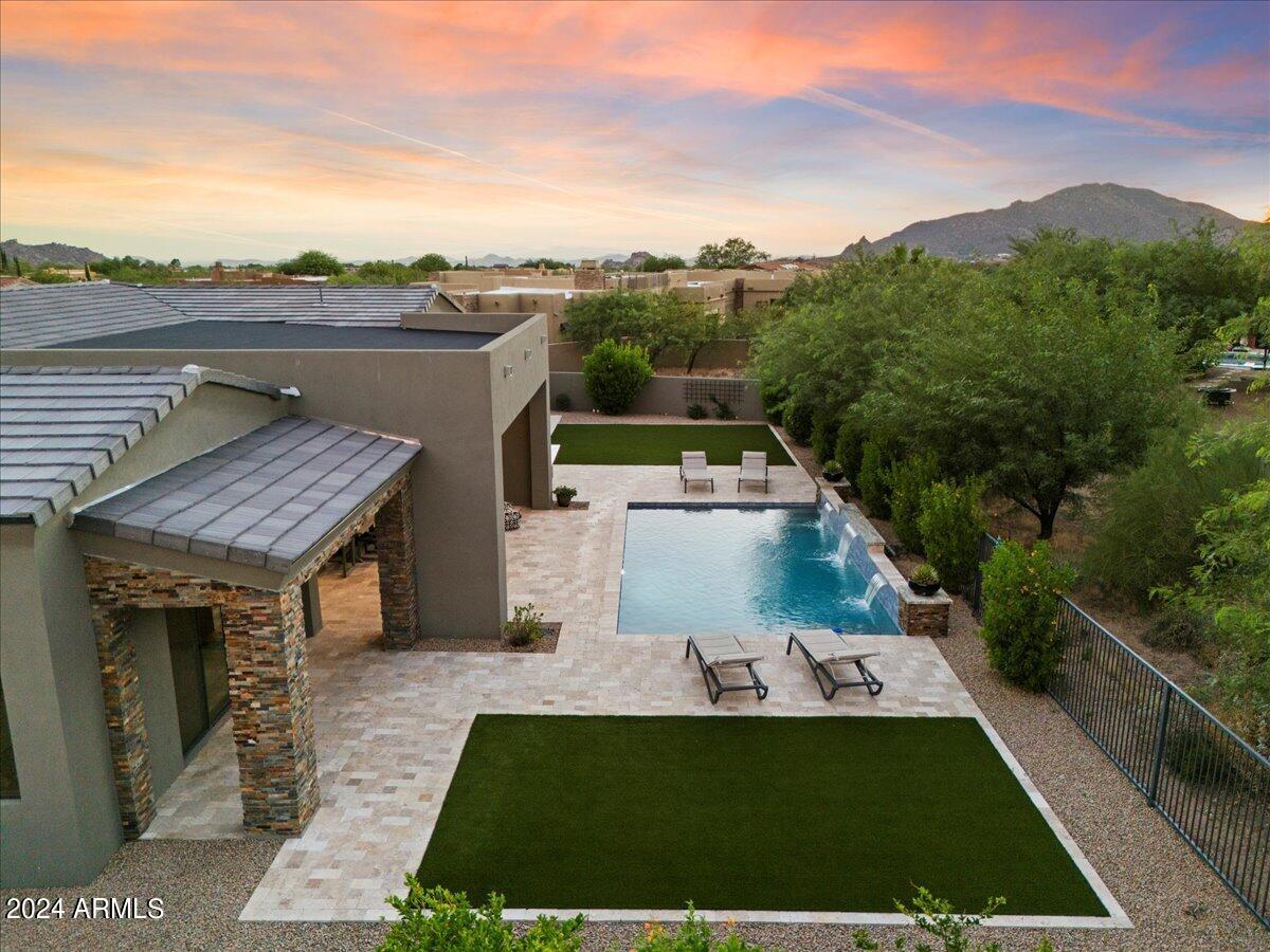 8742 E Woodley Way