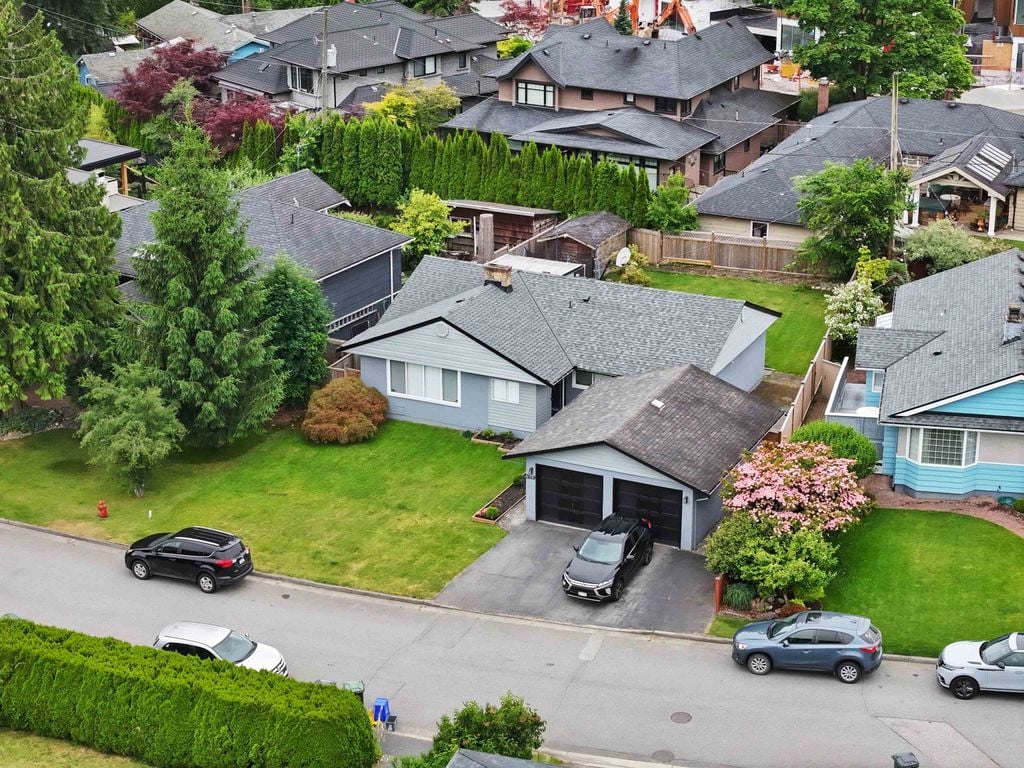 3149 Beverley Cres