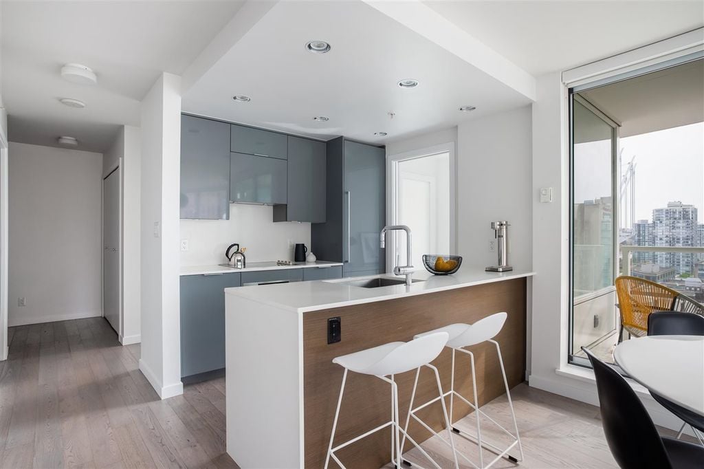 161 W Georgia St, #1508