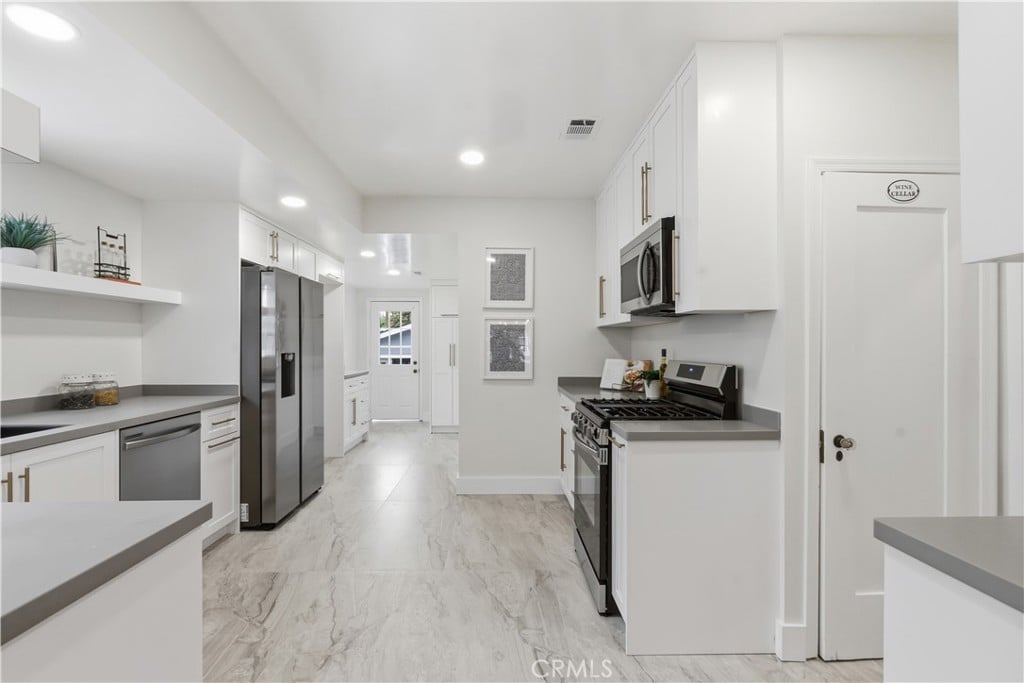 349 N Glendora Ave, Glendora