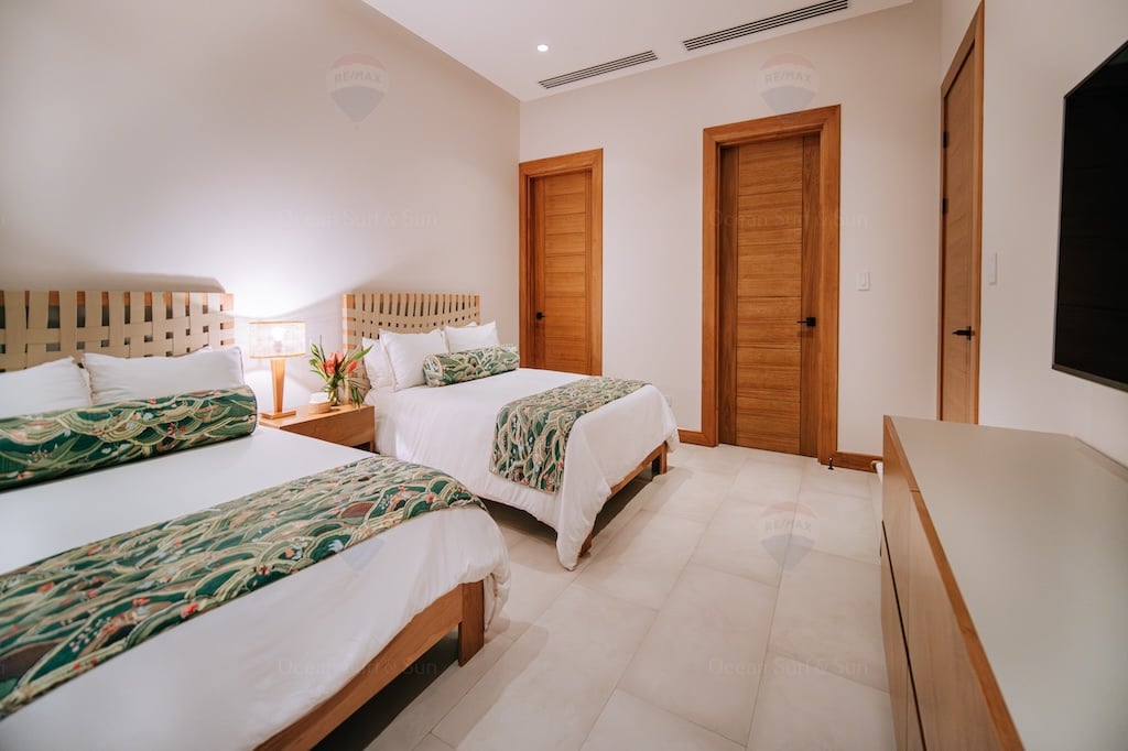 Cortez Amarillo 4 | Newly Renovated 5-Bedroom Ocean-View Luxury Home in Reserva Conchal