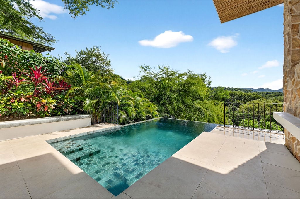 Casa Agave Azul | Contemporary 4-Bedroom Home with Detached Guest Casita in Playa Potrero