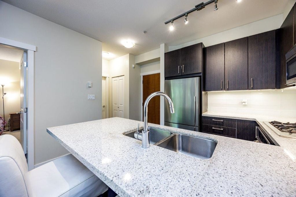 119 W 22nd St, #126