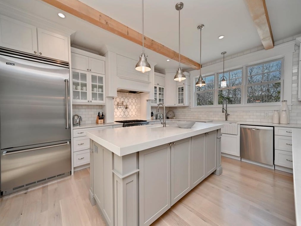 12 Baylies Way