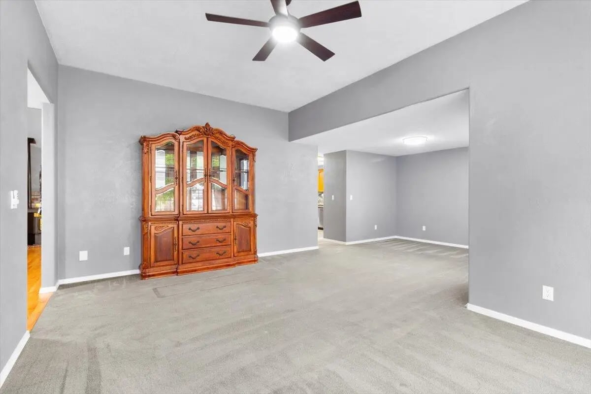 3068 Edgewood Dr
