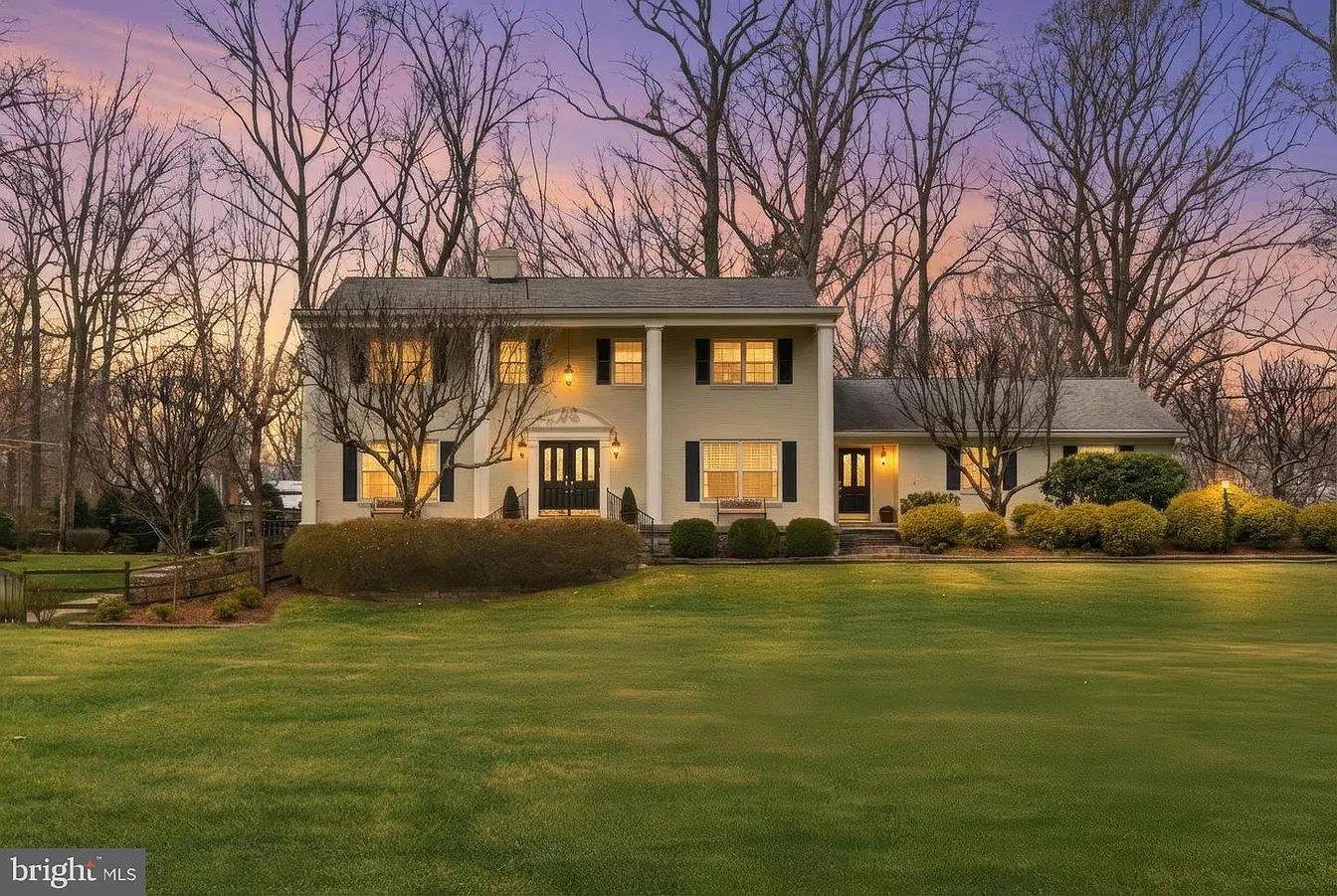 304 Chesapeake Dr