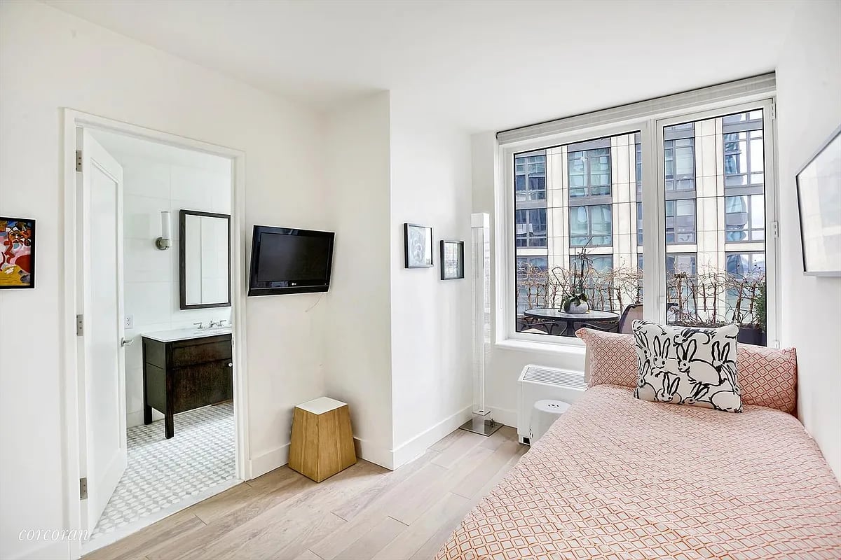 80 Riverside Blvd, #5M