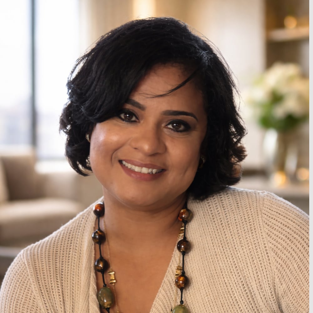 Latunya Peavy Bayside, WI Real Estate Agent Headshot