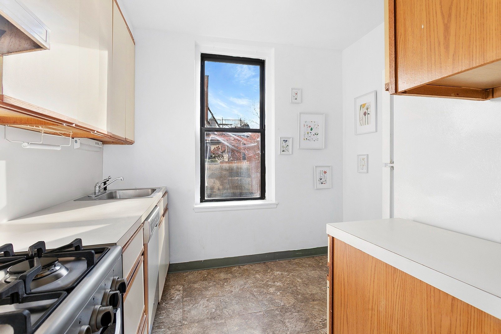 2 Grace Ct, Unit 3C