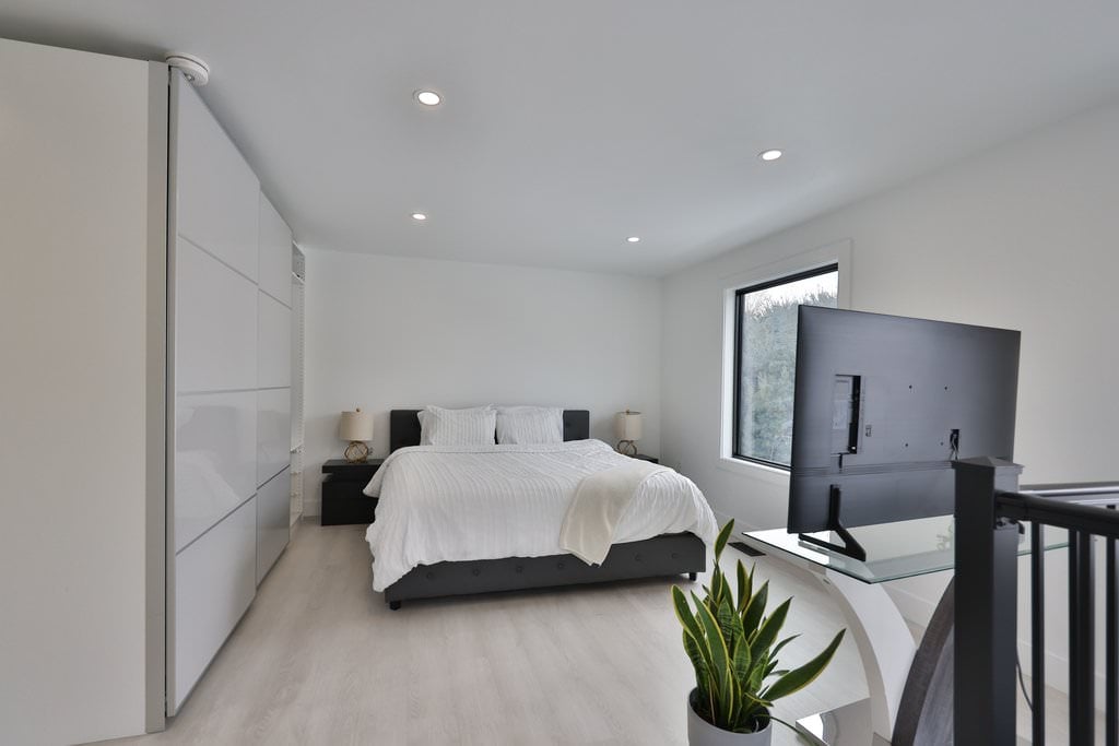 172 Royal York Rd