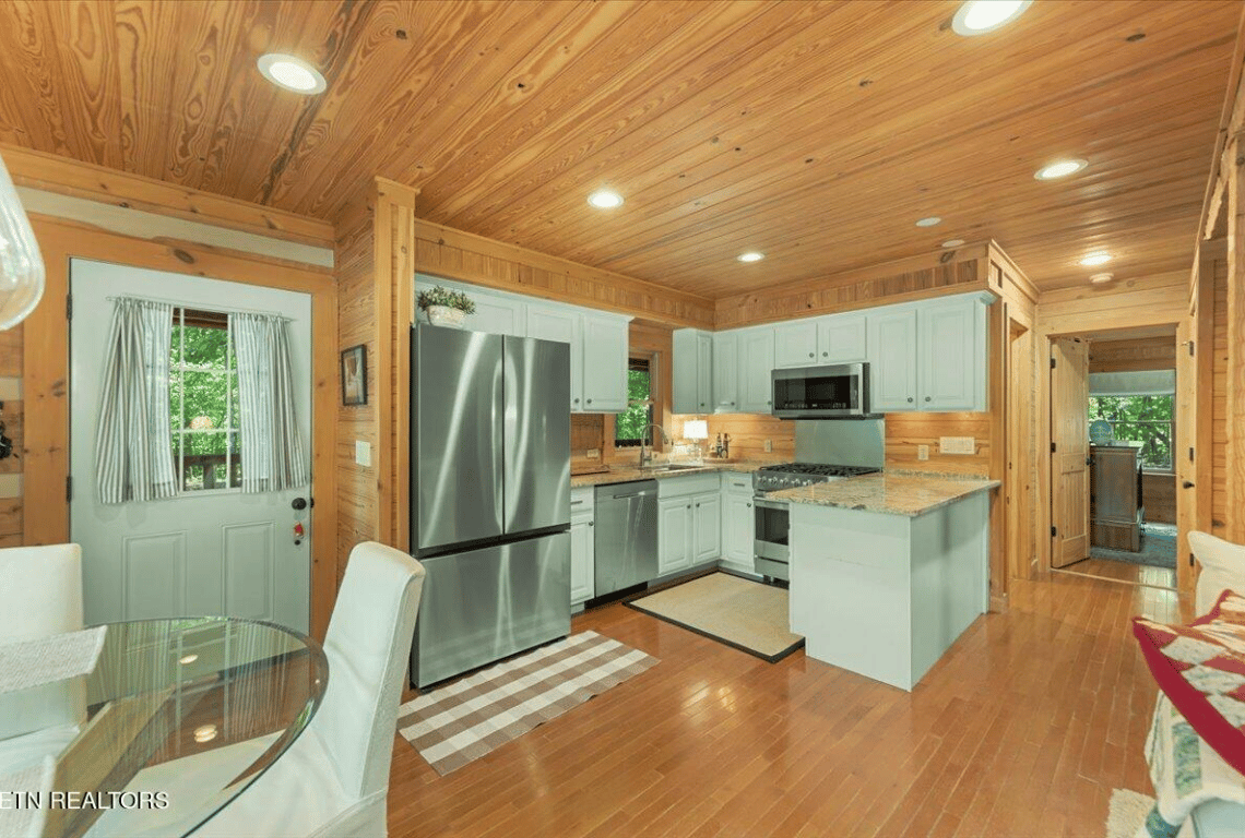 4264 Kingston Highway