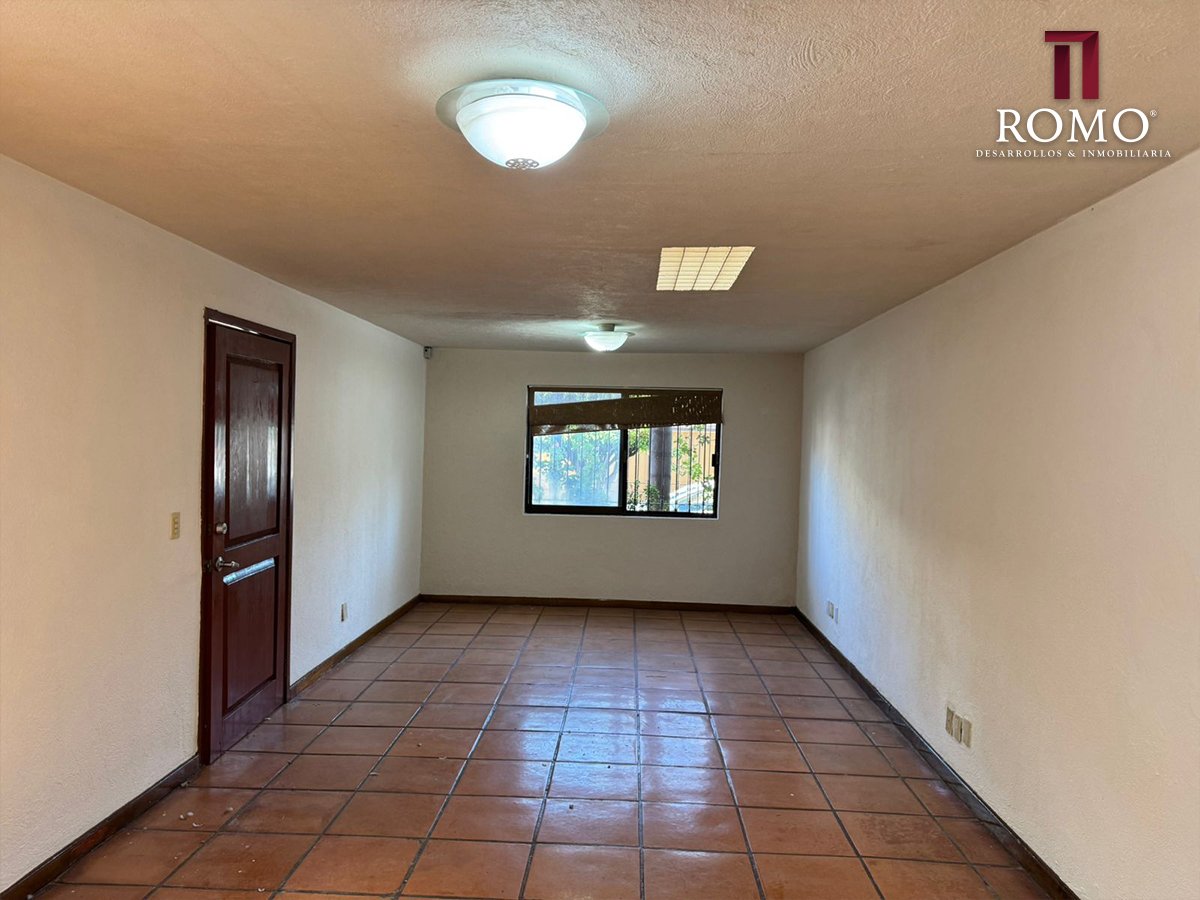 Casa en Venta por la Expo Guadalajara  $5'980,000.00 MN