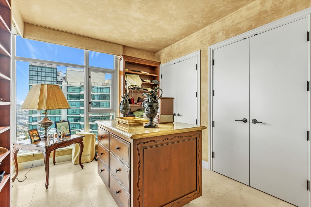 The Grande South Penthouse 3703
