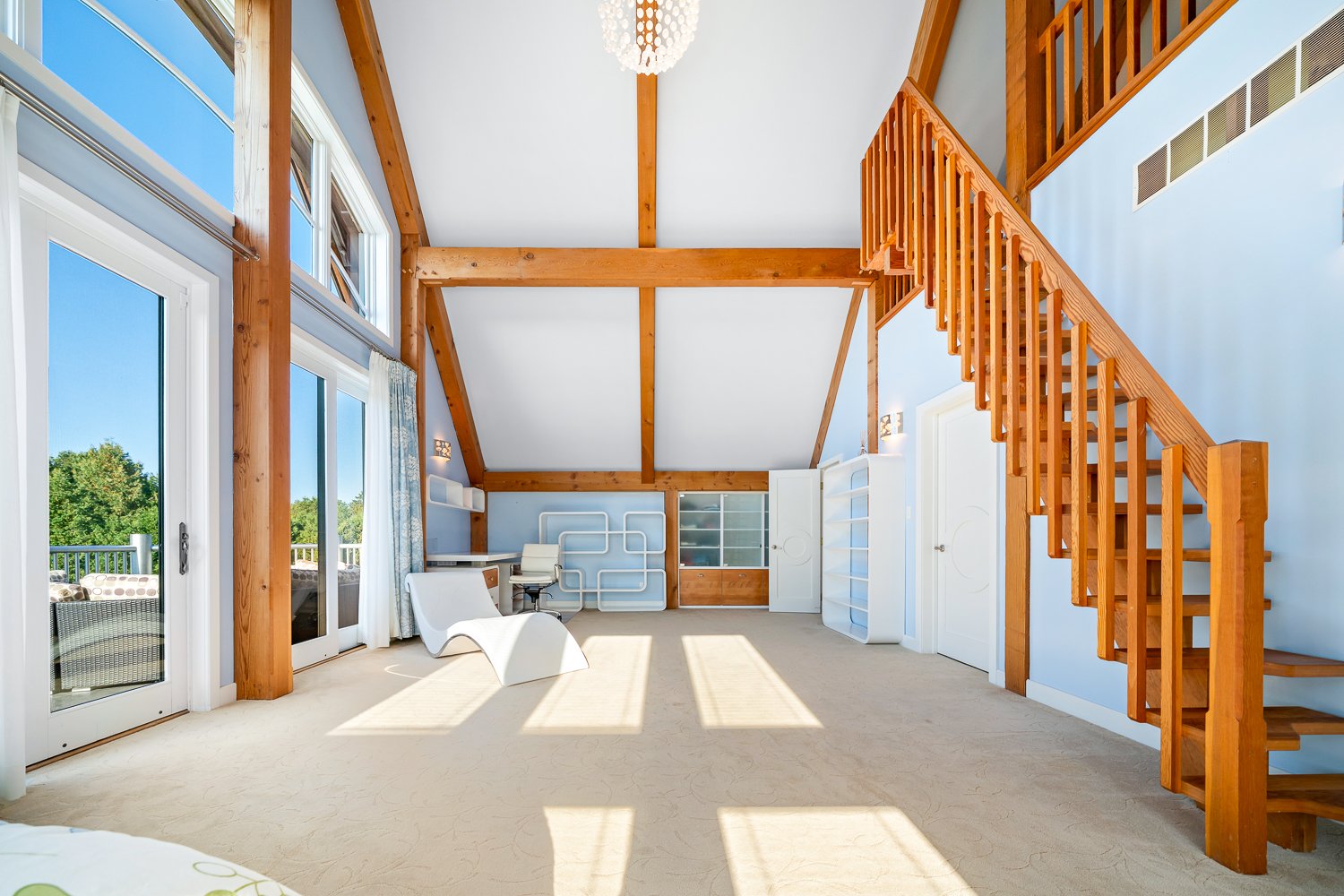  One-Of-A-Kind Residence 