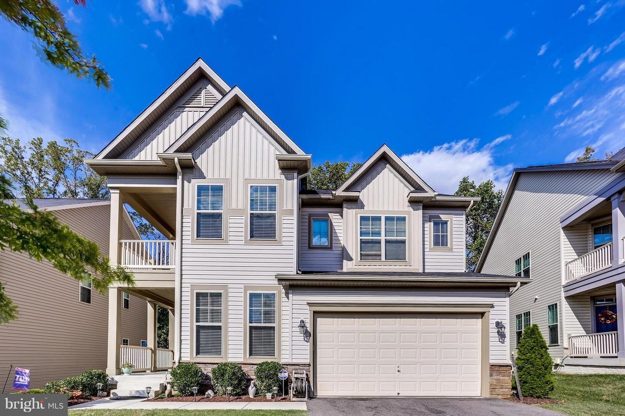 877 Nancy Lynn Ln