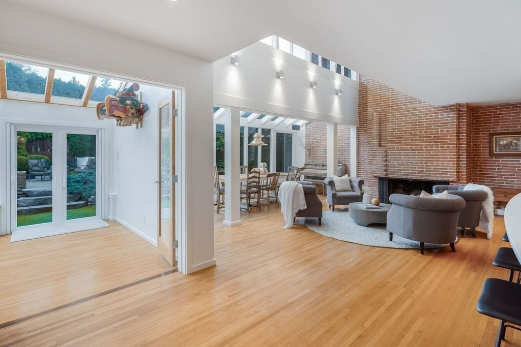 3708 Edgemont Blvd