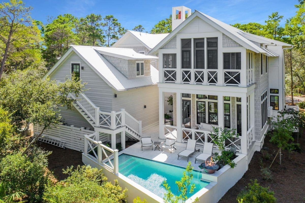 13 Bridge Cove Ln
