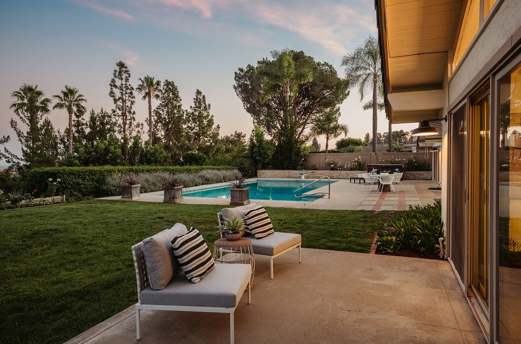 11042 Hunting Horn Drive, North Tustin, CA 