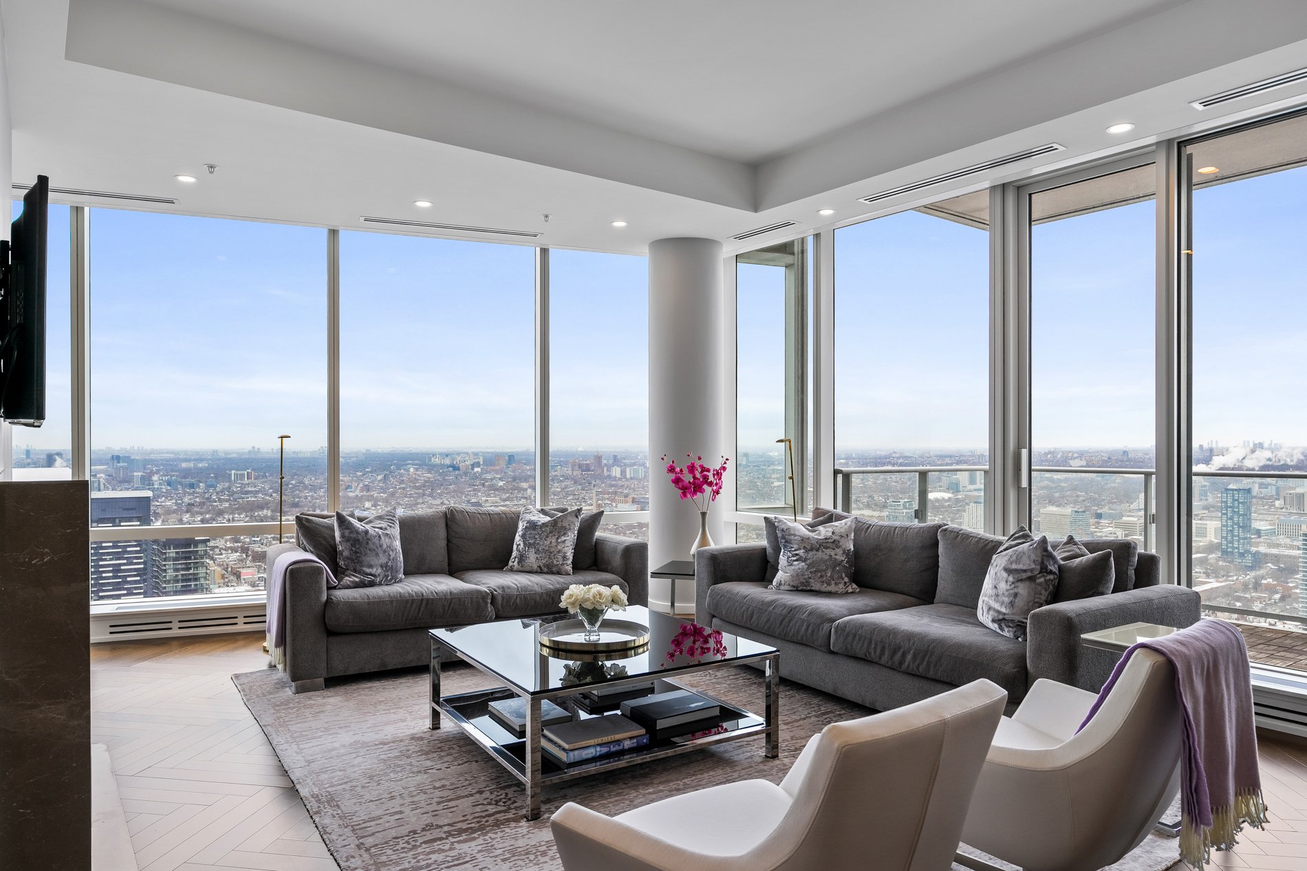 Suite 5603- 180 University Avenue
