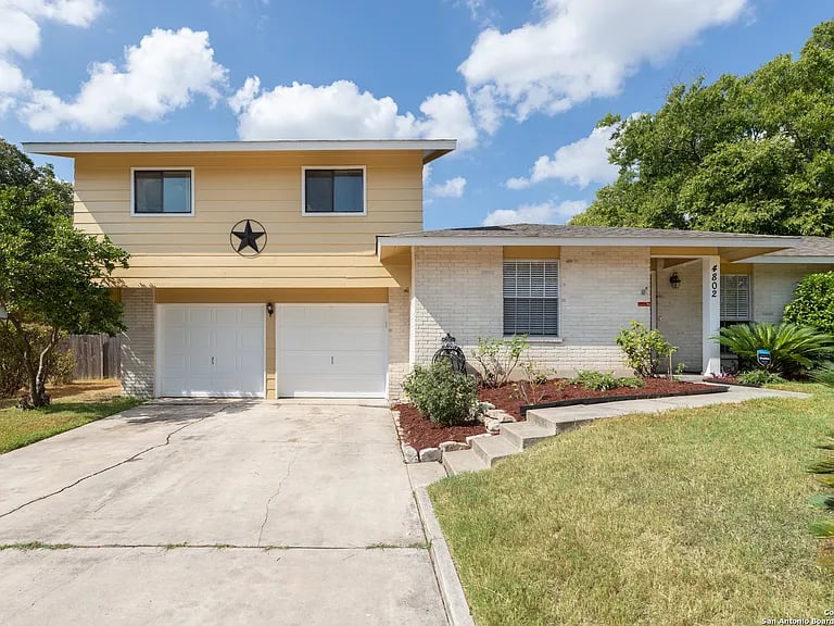 208 Northcrest Dr