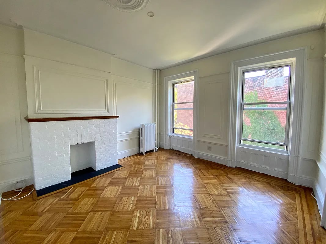 41 7th Ave S, #3FL