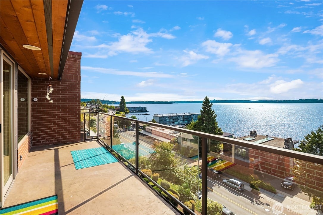 311 2nd Street S Unit: 102