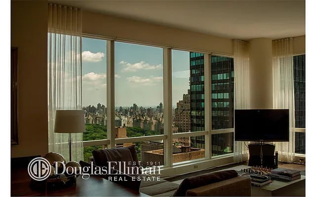 230 West 56th Street Unit: 51A