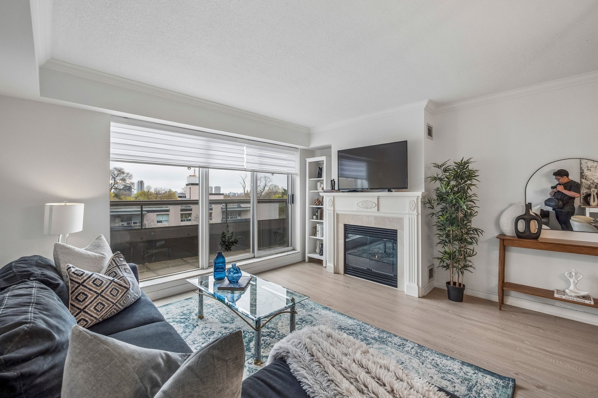 1818 Bayview Avenue #605