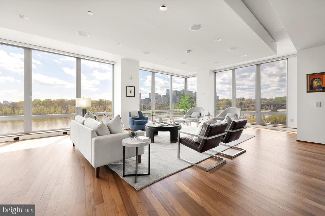 3150 South St NW, #PH1B