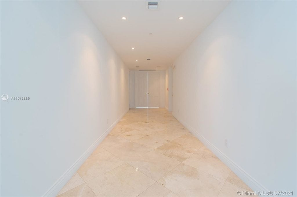 Brickell’s Santa Maria PH4302 Sold at $5,350,000