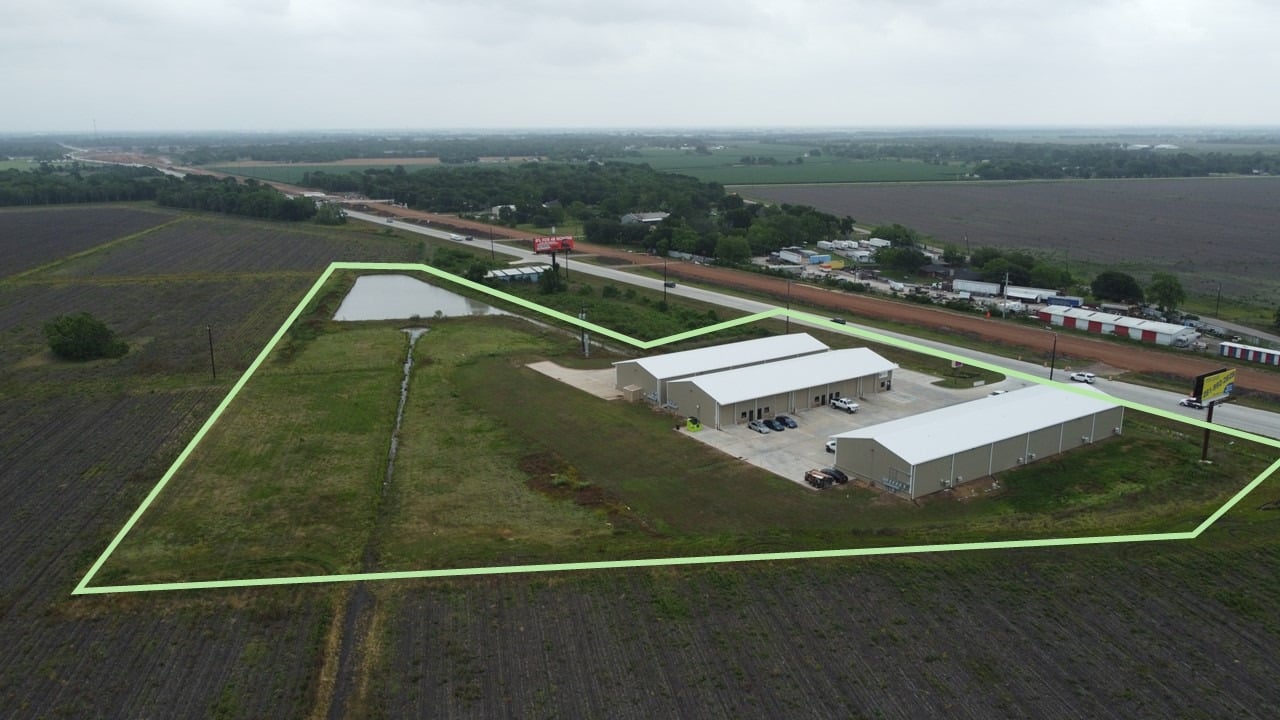9210 TX 36 Business Park