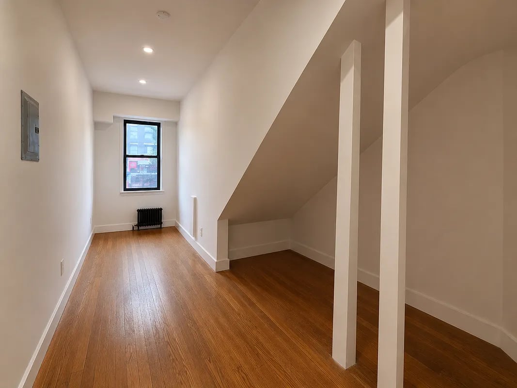 771 4th Avenue #1L