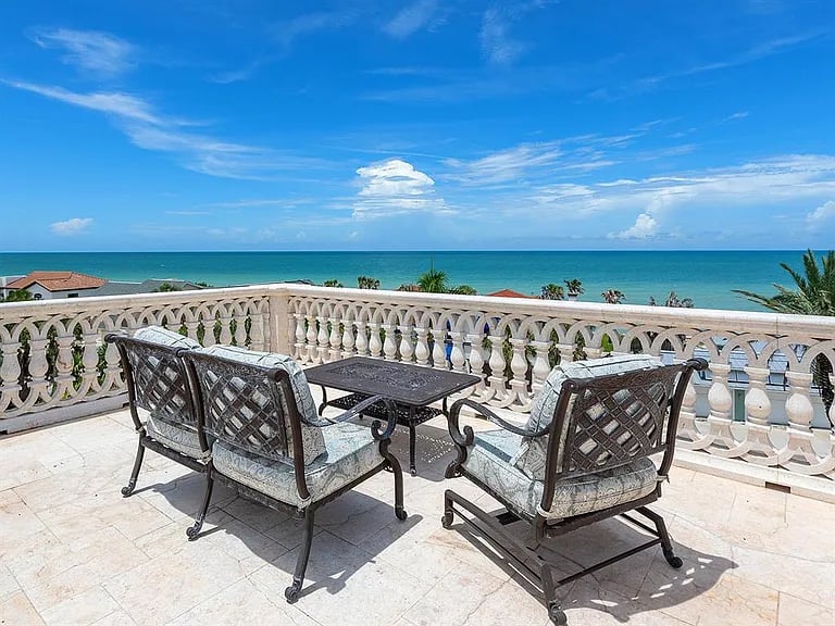 144 N Casey Key Rd