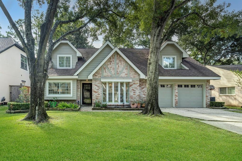 13835 Myrtlea Dr