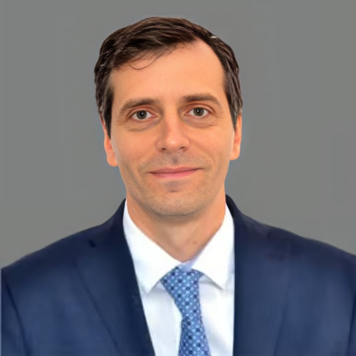 Alexander Bogod New York, NY Real Estate Agent Headshot