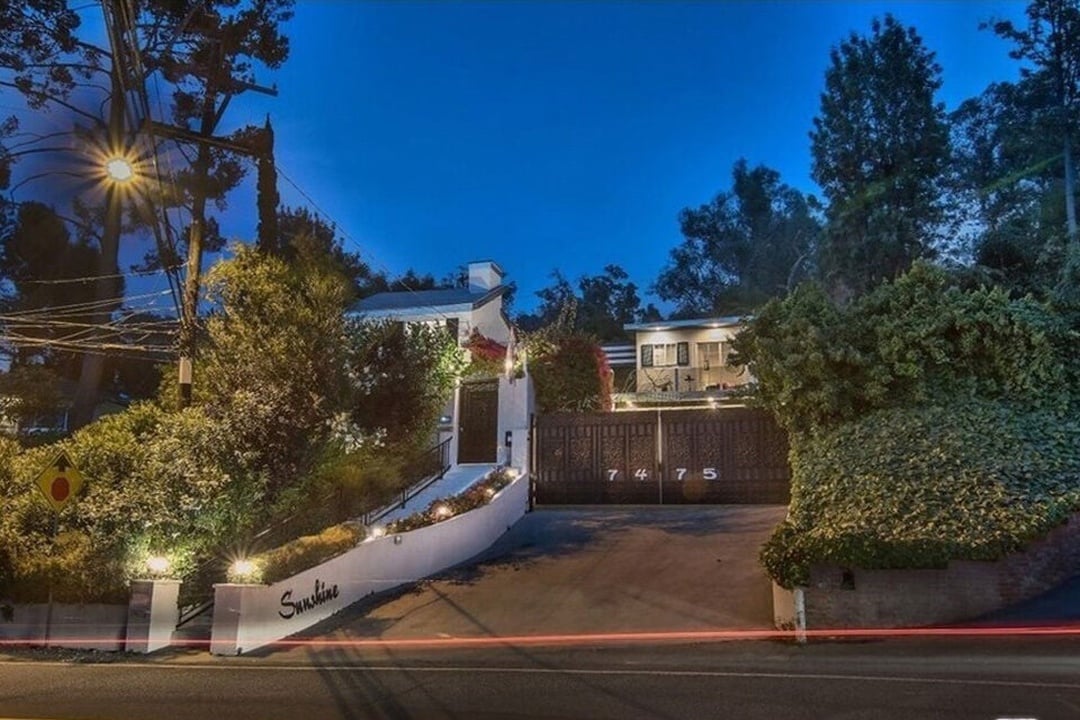 Evercrest Pavilion, Mulholland Dr, 90046