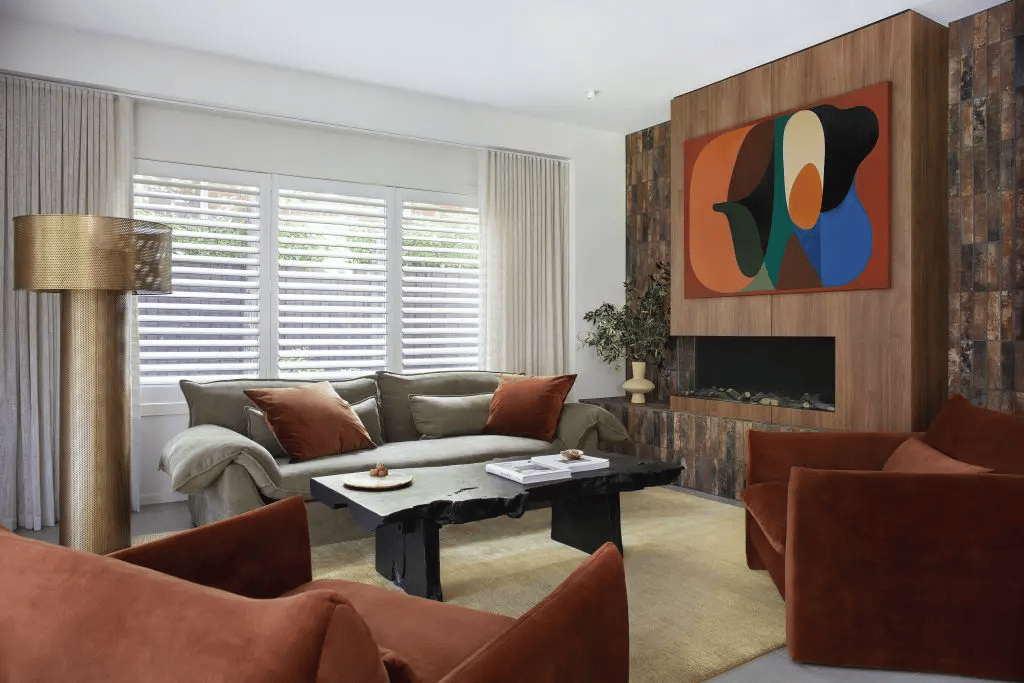 A Midcentury Palette Transforms the Heart of This Home