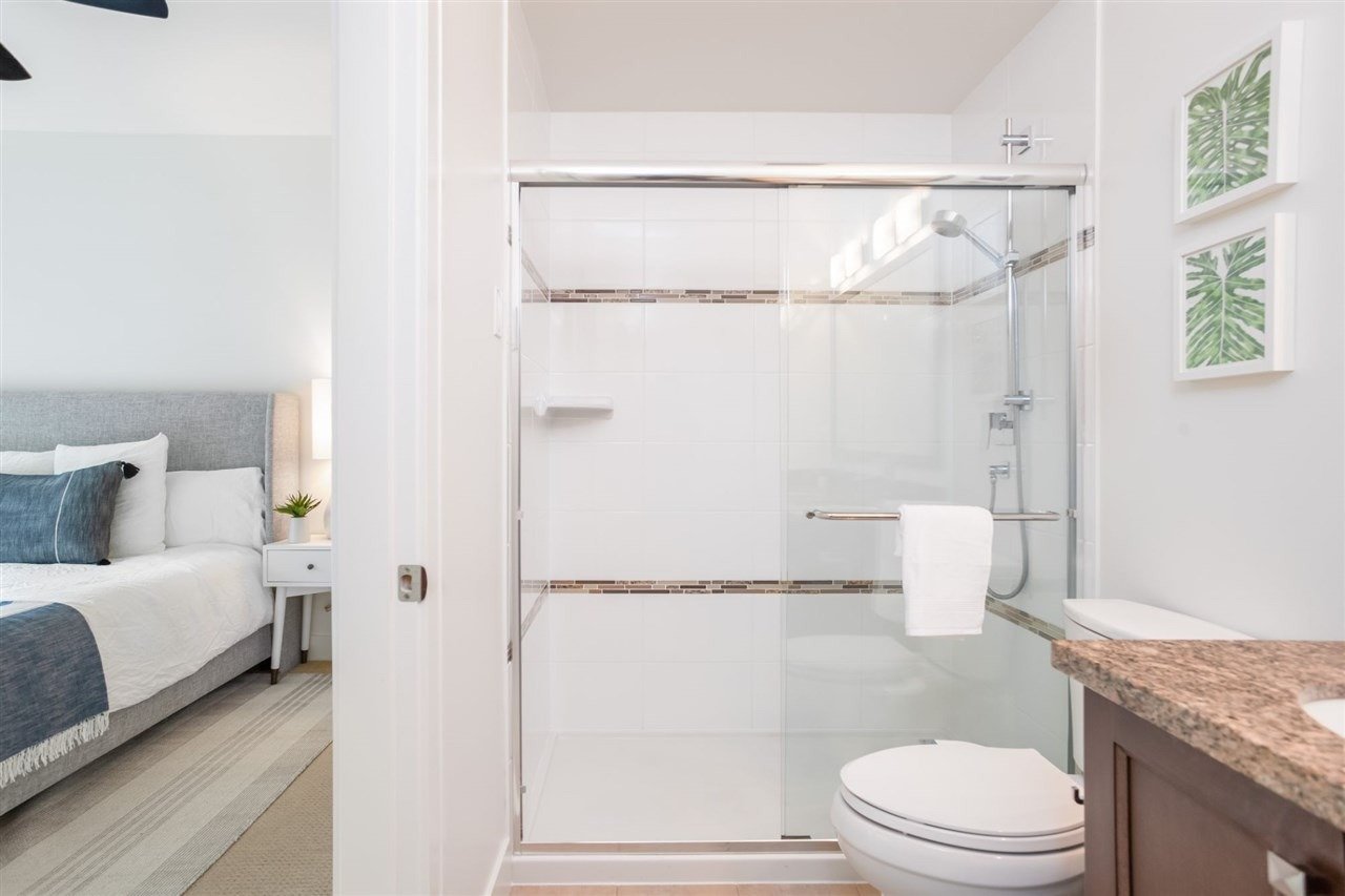 897 Premier St, #17