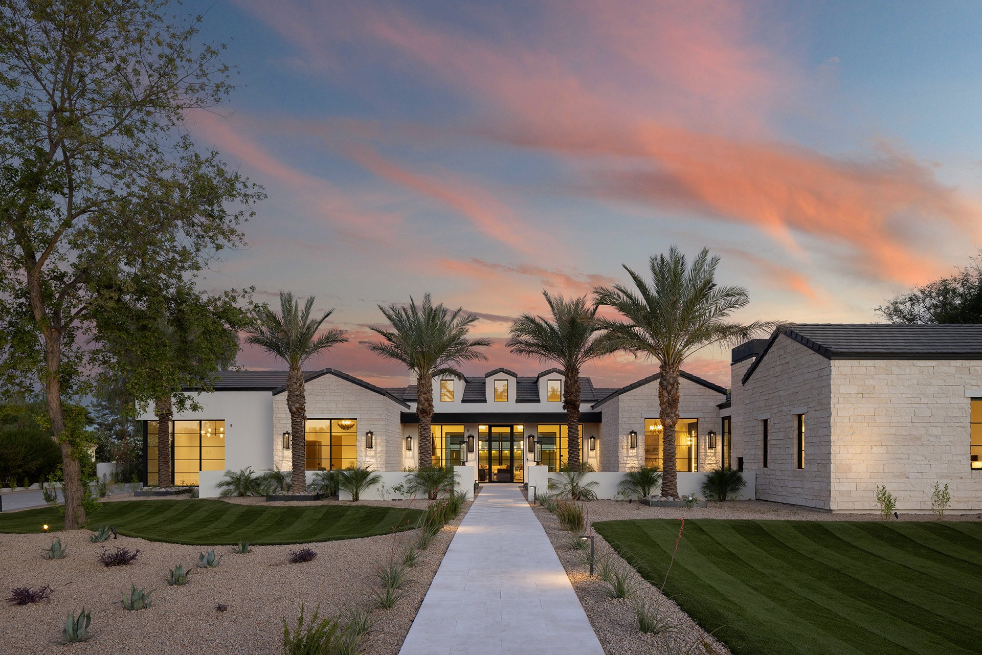 5717 E VIA LOS RANCHOS