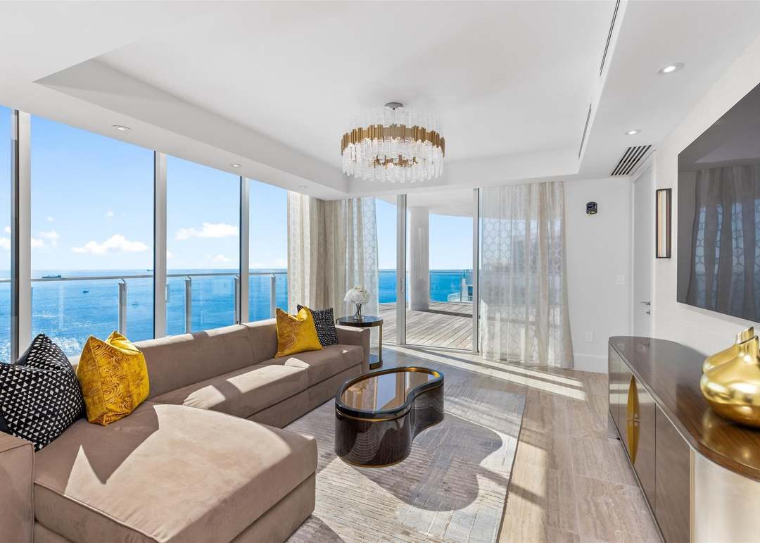 525 N Fort Lauderdale Beach Blvd #2201