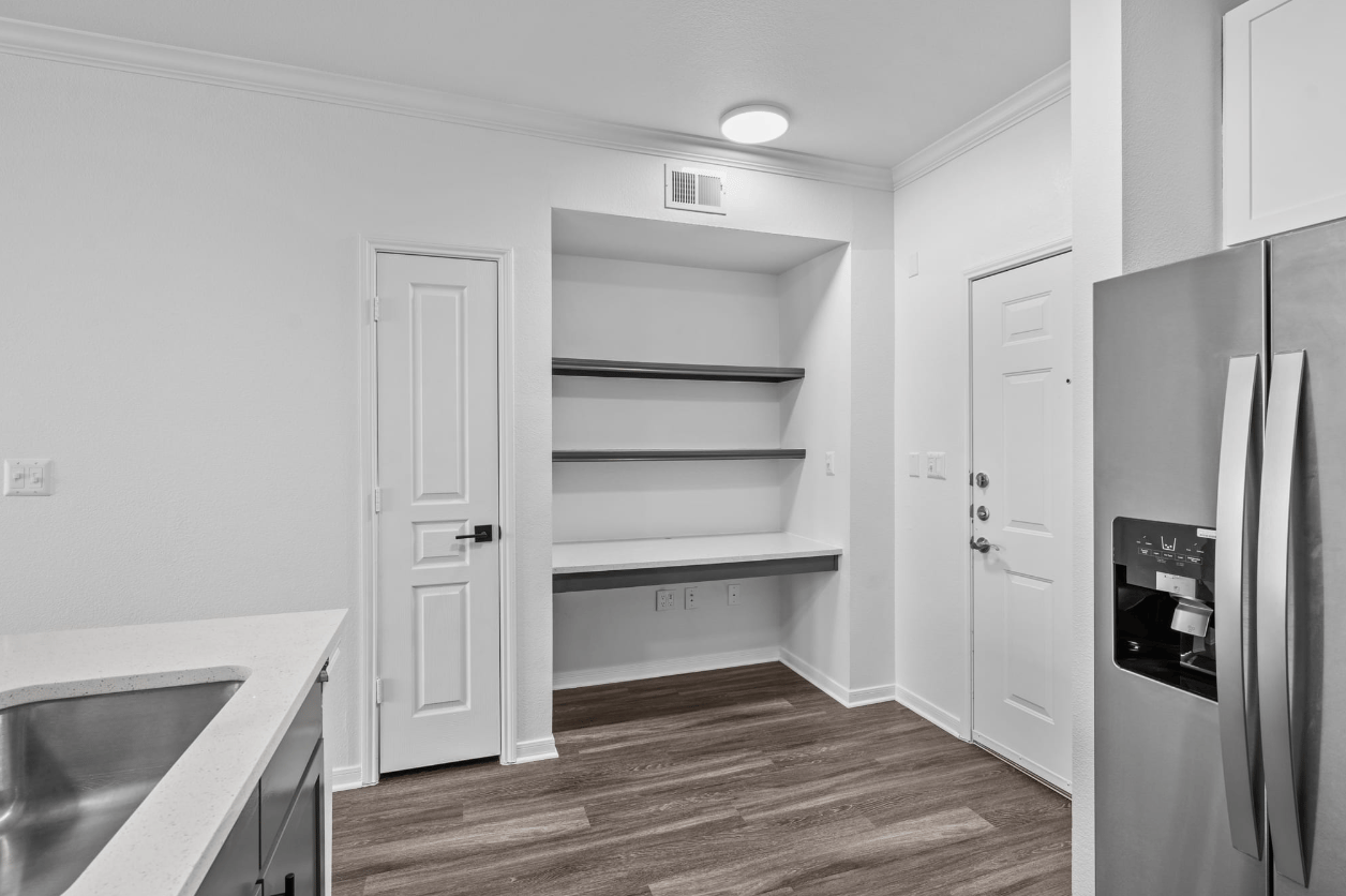 Community of the Year Property! Lease Today and Enjoy Up to 6 Weeks Free on Select Units!*