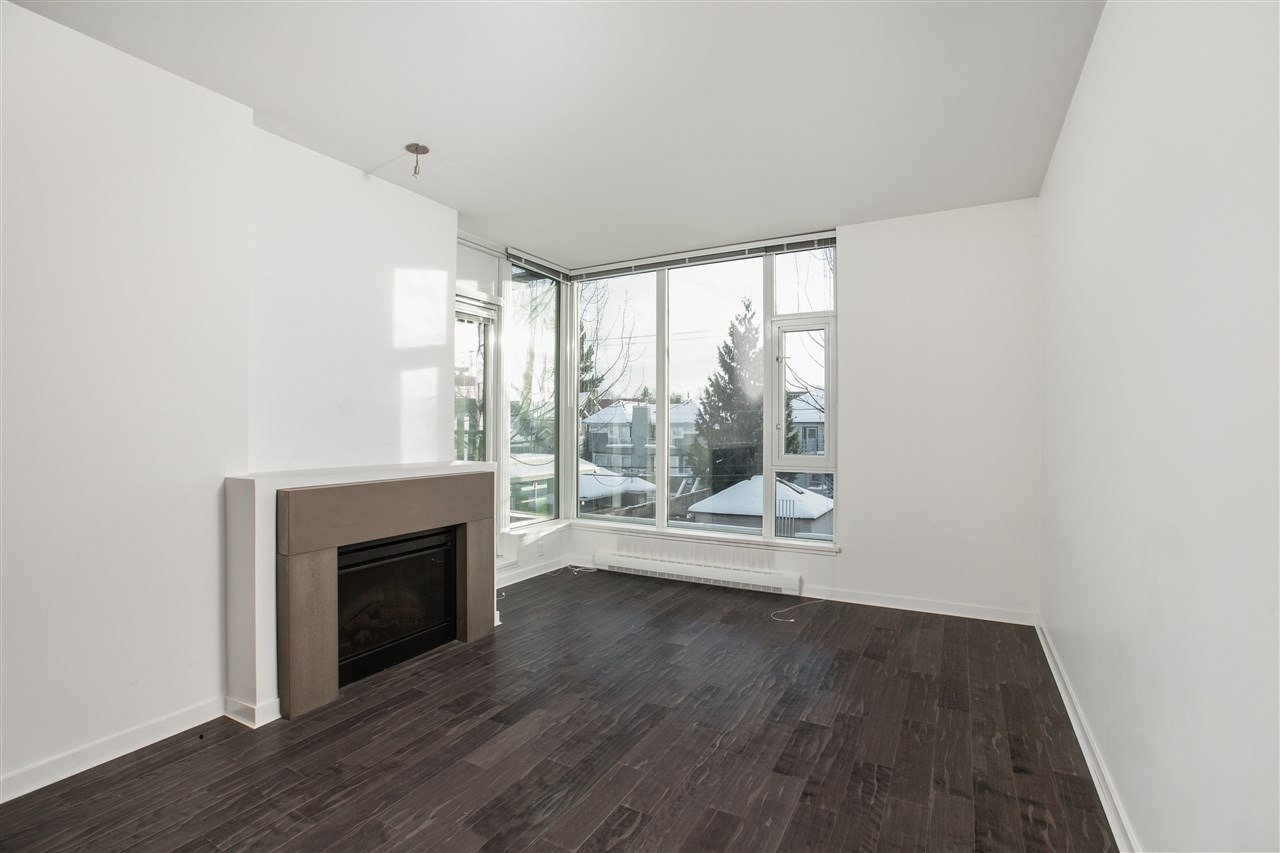 2528 Maple St, #312