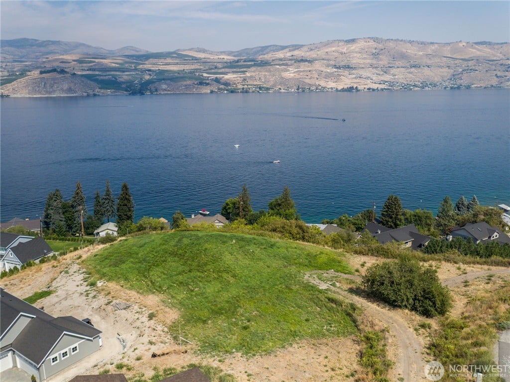 275 Bene Vista Ln