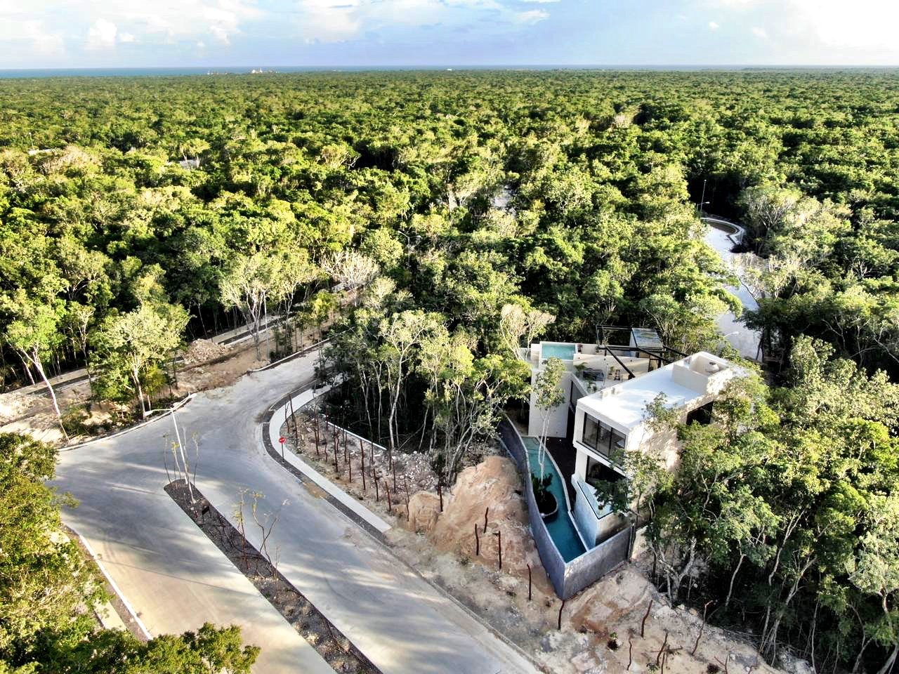 Tulum Dream Villa  |  5 Bedroom in Aldea Zama