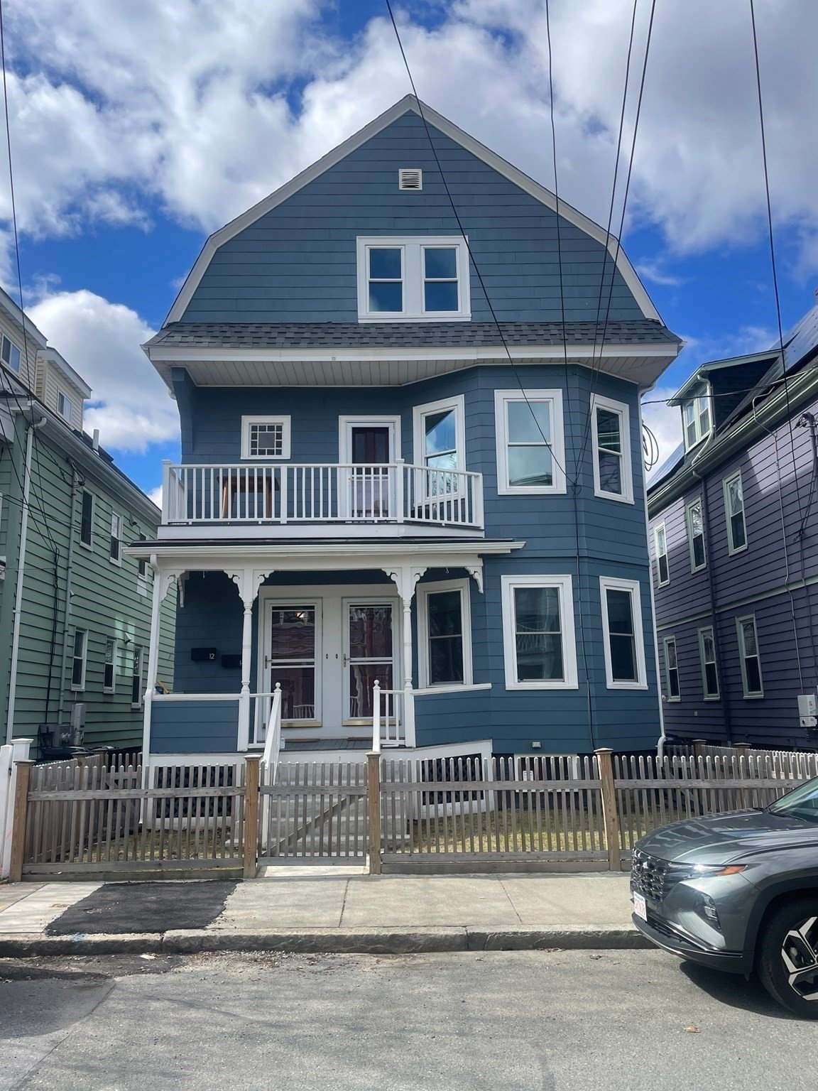 12 Seven Pines Avenue